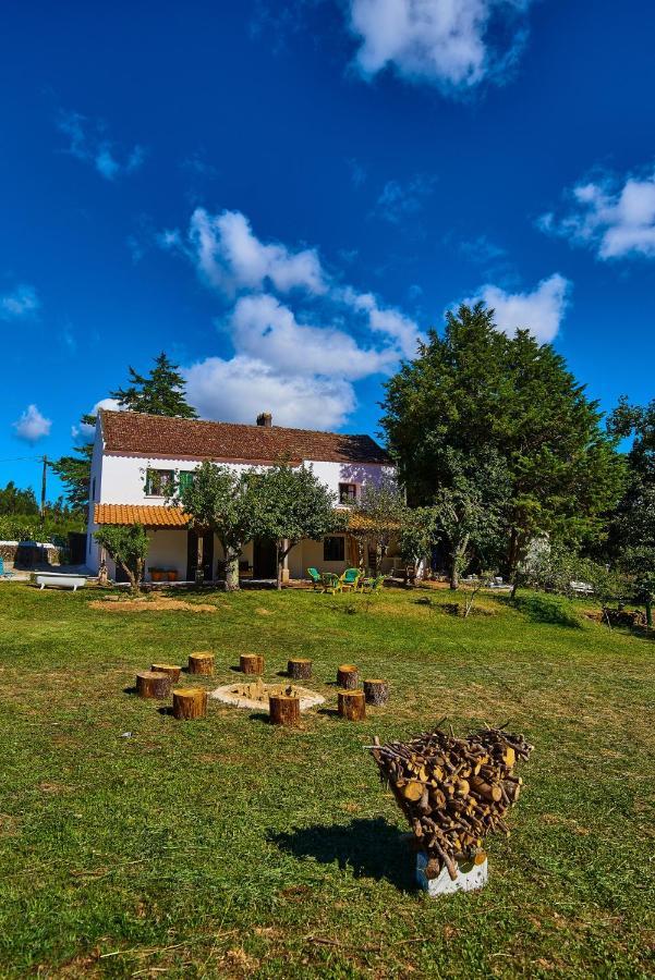 Epicos House, Your Home Away From Home. Nogueira  外观 照片